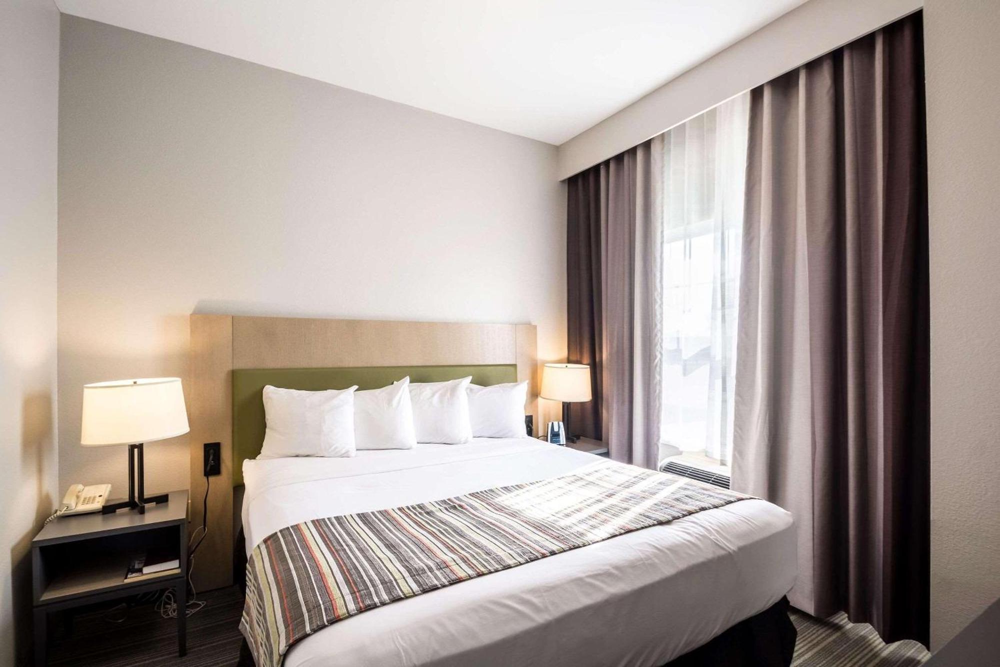 Country Inn&suites By Radisson, Fond Du Lac, Wi Hotel 3*