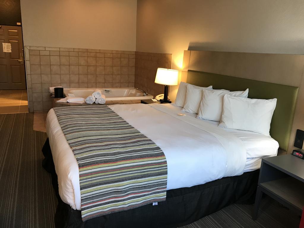 Country Inn&suites By Radisson, Fond Du Lac, Wi Hotel 3*